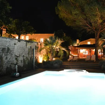 Holiday home Chateau La Tuiliere Pool And It's Own Wineyard *