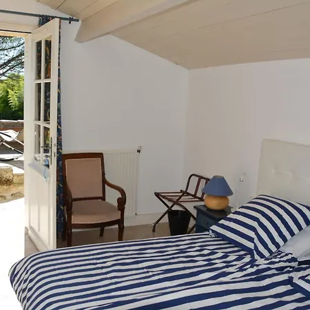Holiday home Chateau La Tuiliere Pool And It's Own Wineyard *