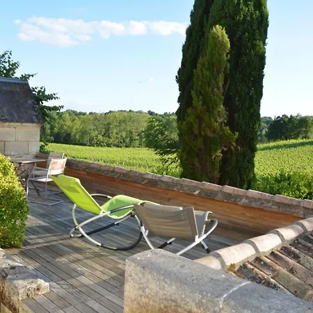 Chateau La Tuiliere 19th-century Vineyard Manor *